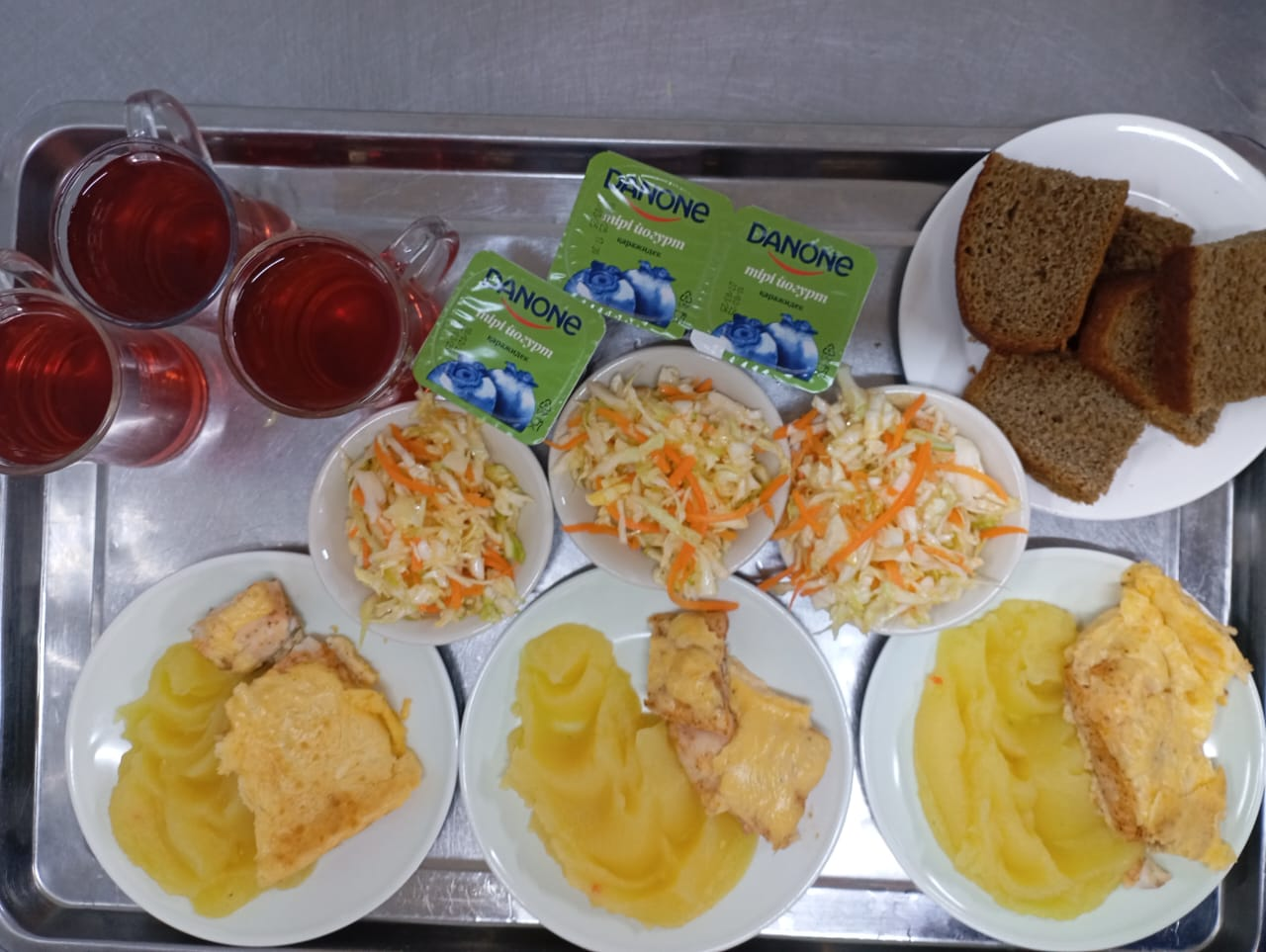 Тағамдардың фотосуреті және мәзір