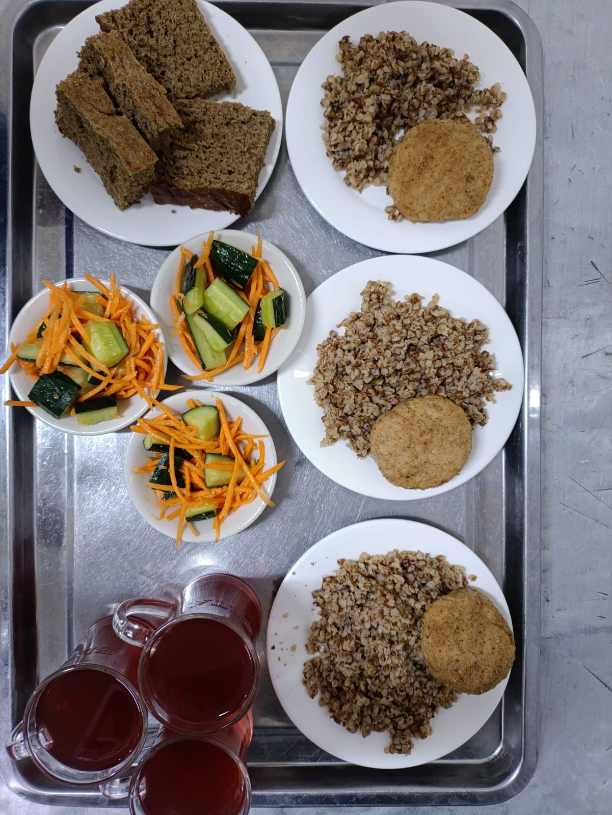 Тамақтардың фотосуреті және мәзірі