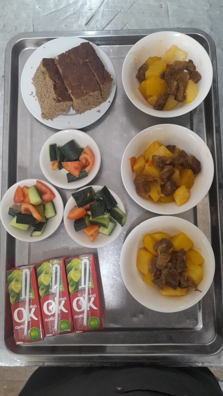 Тамақтардың фотосуреті және мәзірі