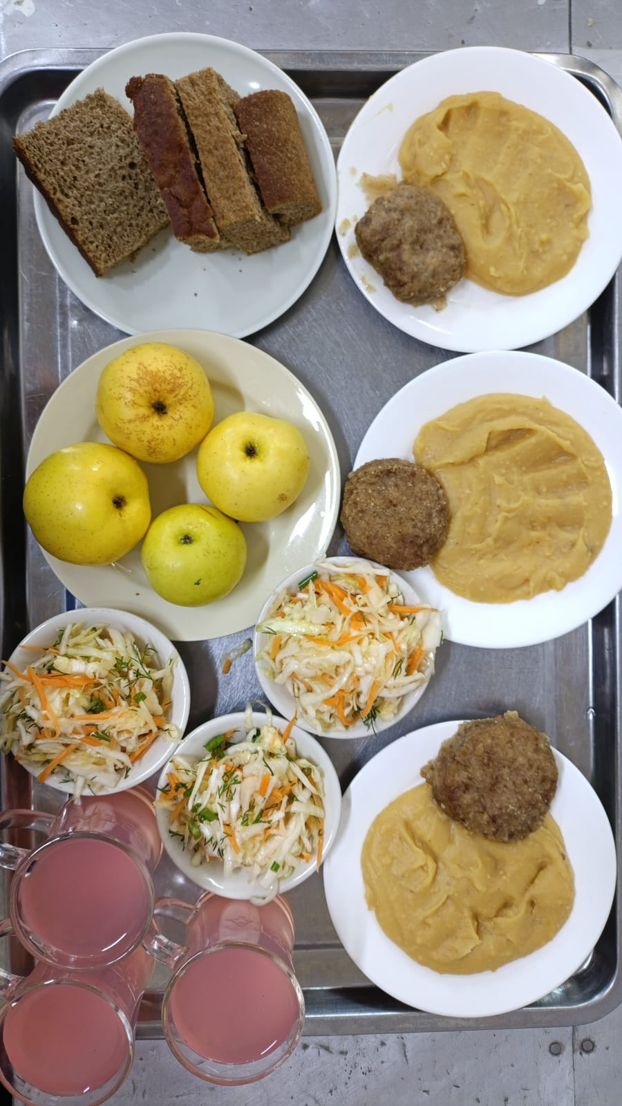 Тамақтардың фотосуреті және мәзірі