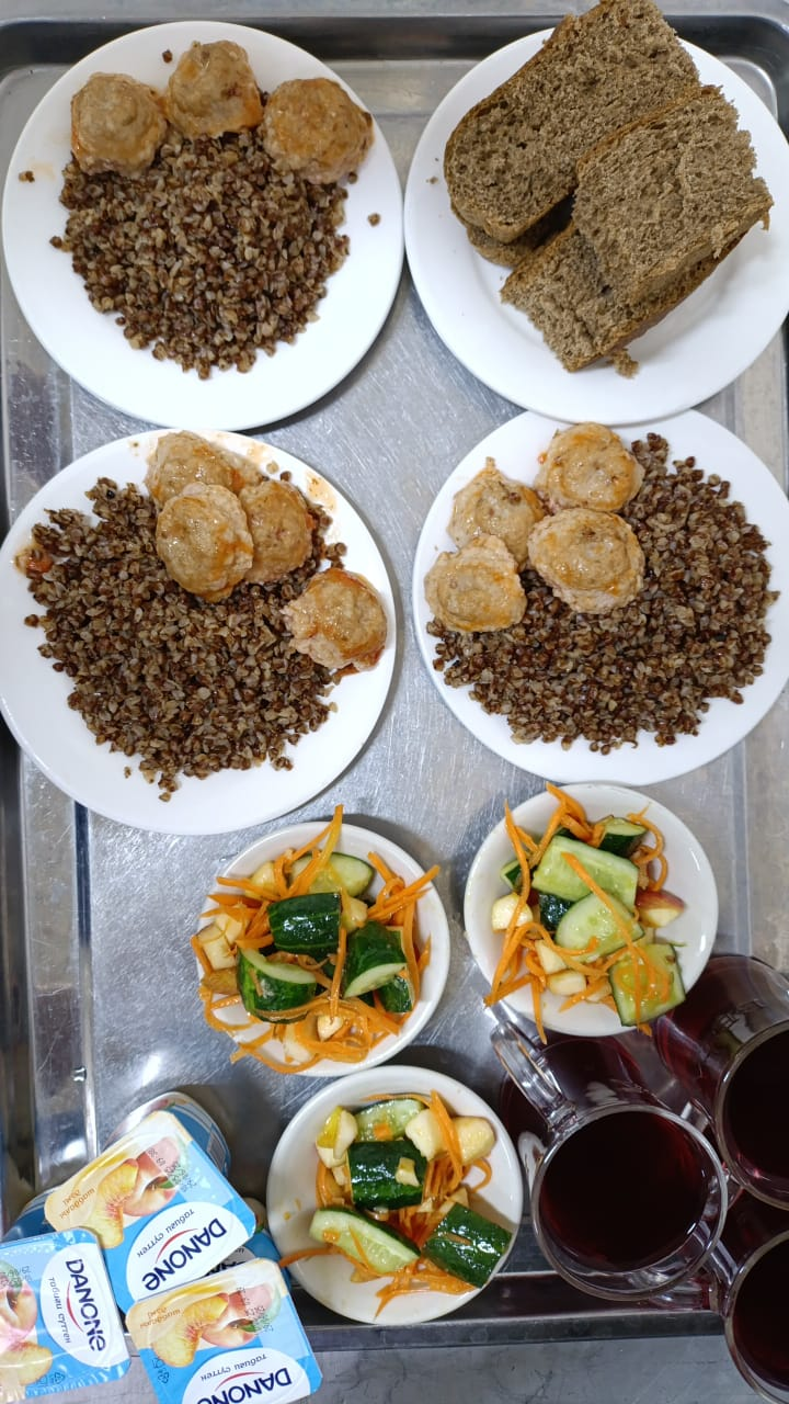 Тамақтардың фотосуреті және мәзірі