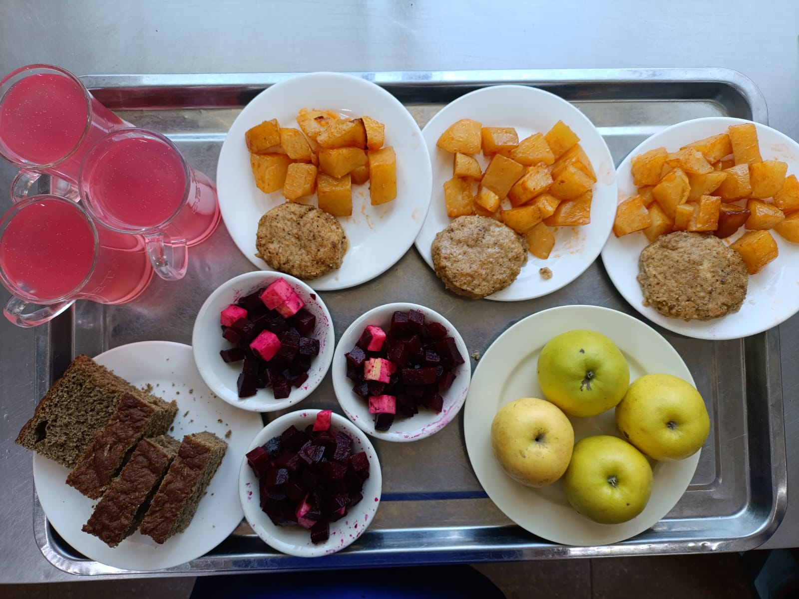 Тамақтардың фотосуреті және мәзірі